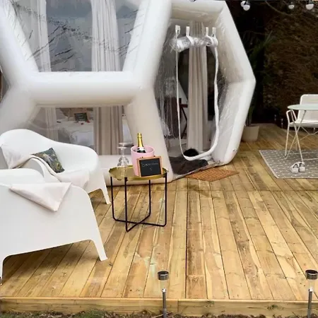 Lyxtält Le Dome Du Prouilly